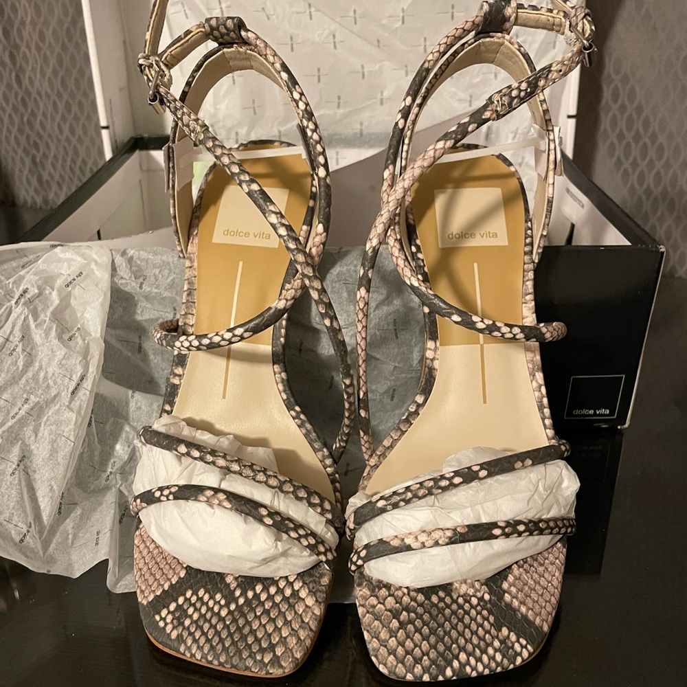 Snake Print Strappy Sandals Espadrille Heel sz 6.5